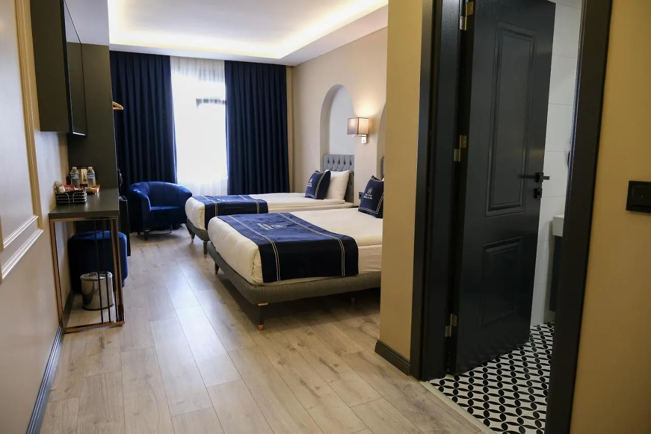 Arnavutkoy Plus Hotel & Private Transportation Istanbul Airport-By Loft 4*,  טורקיה